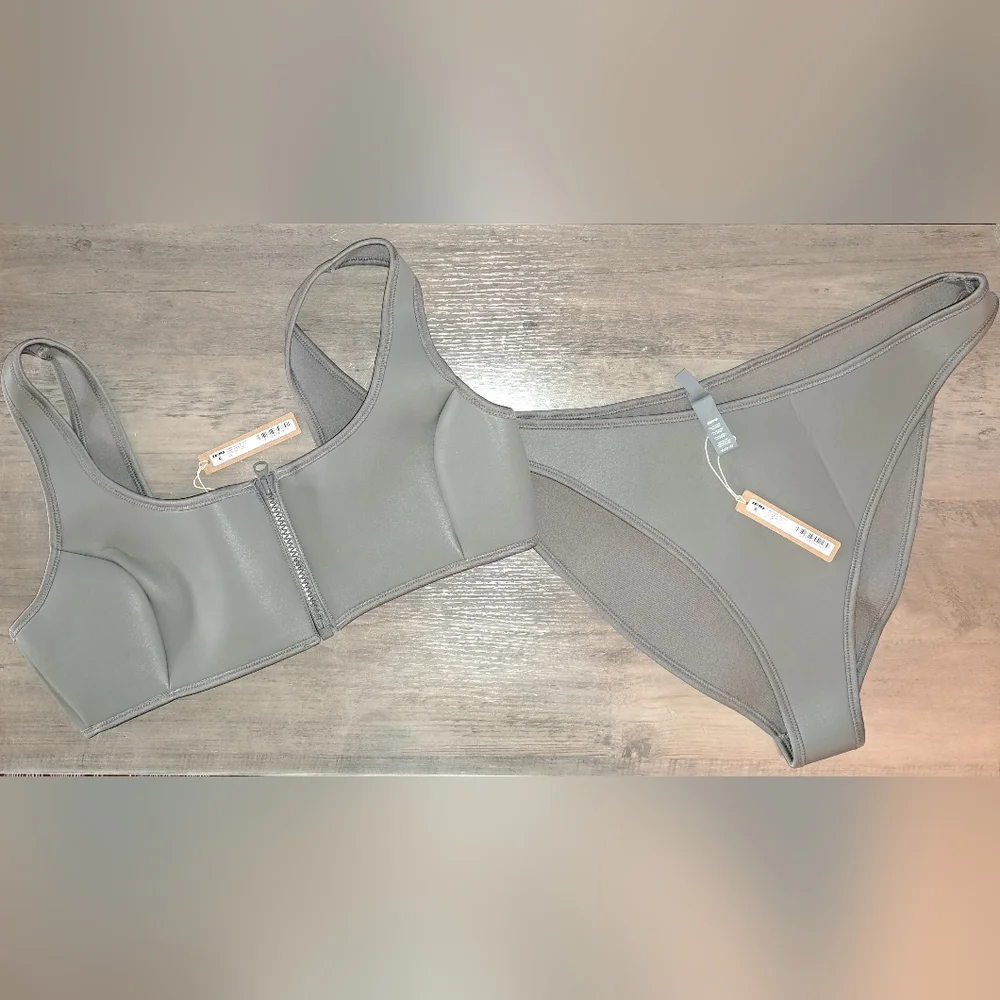 ❤️NWT SKIMS 2 piece Rubberized Scuba Swim Scoop top + bikini bottoms Set Grey 2X